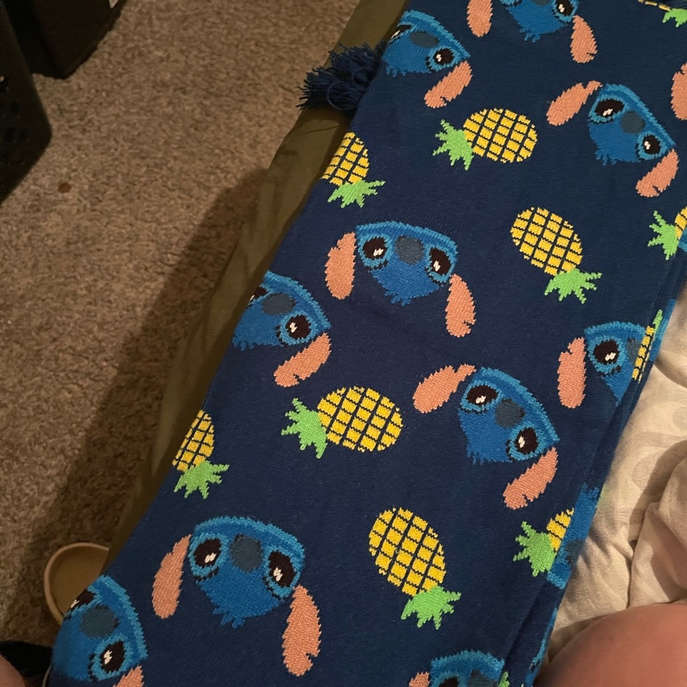 Stitch scarf